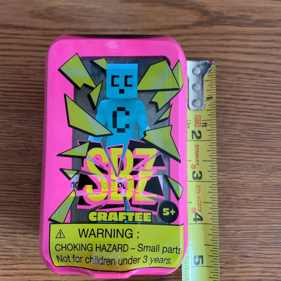 Screen Breakz (CRAFTEE) Collectible Figure 2024 New & Sealed - Picture 4 of 4